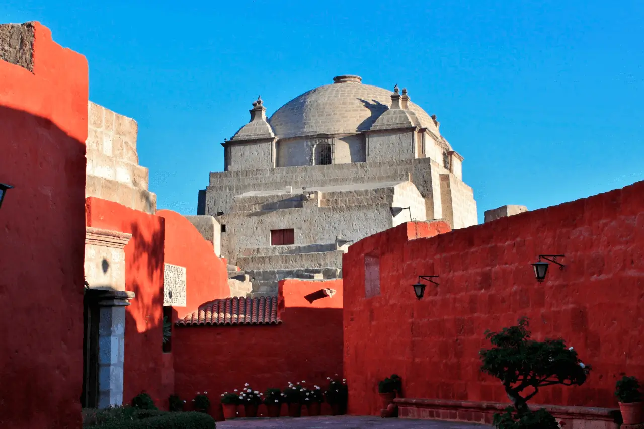 Walking Arequipa City Tour + Monastery